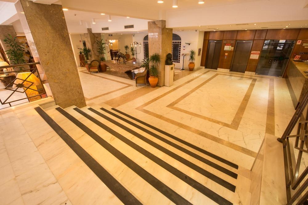 Holiday Inn Express & Suites Lisbon - Principe Real By Ihg Buitenkant foto