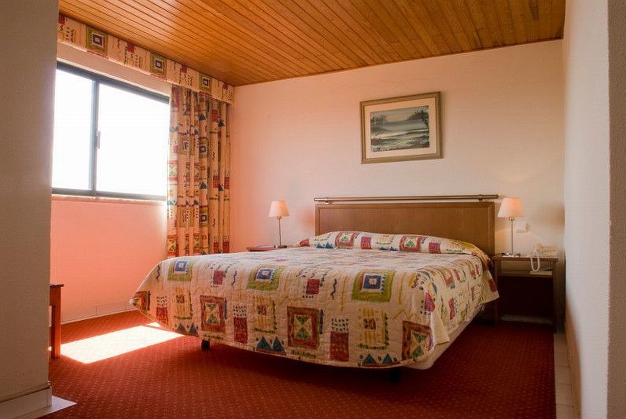 Holiday Inn Express & Suites Lisbon - Principe Real By Ihg Kamer foto