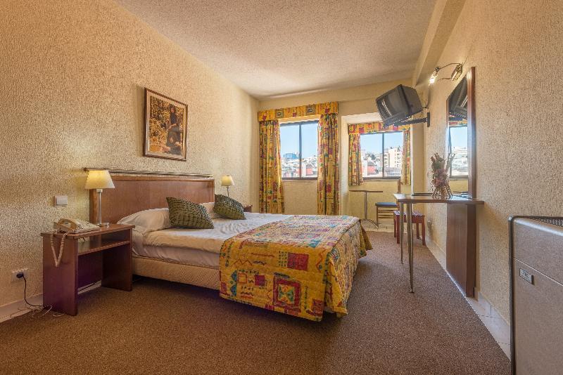 Holiday Inn Express & Suites Lisbon - Principe Real By Ihg Buitenkant foto