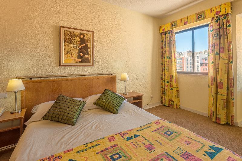 Holiday Inn Express & Suites Lisbon - Principe Real By Ihg Buitenkant foto