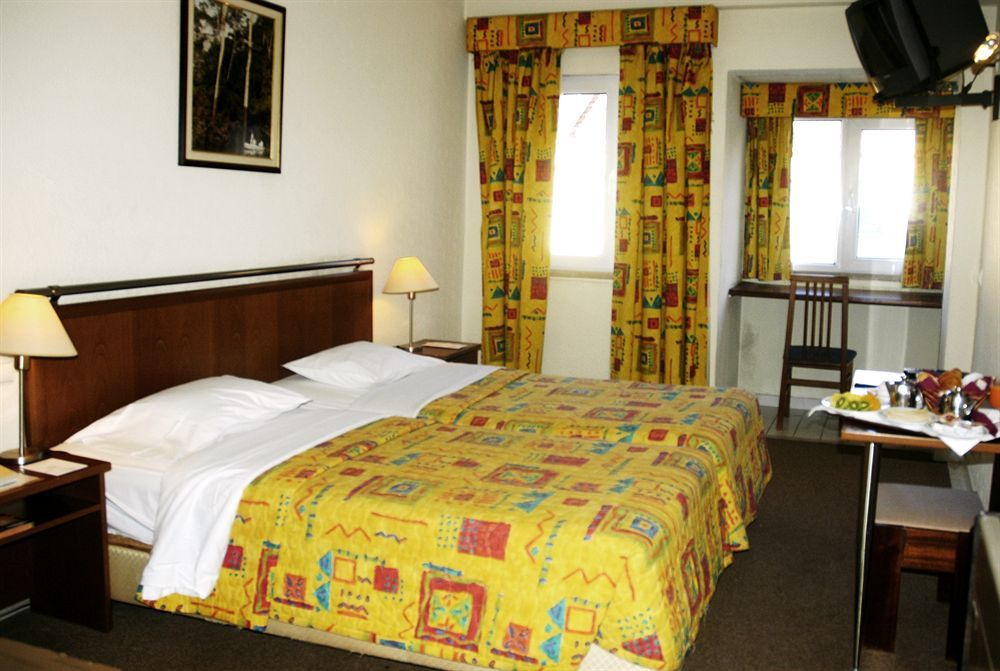 Holiday Inn Express & Suites Lisbon - Principe Real By Ihg Buitenkant foto