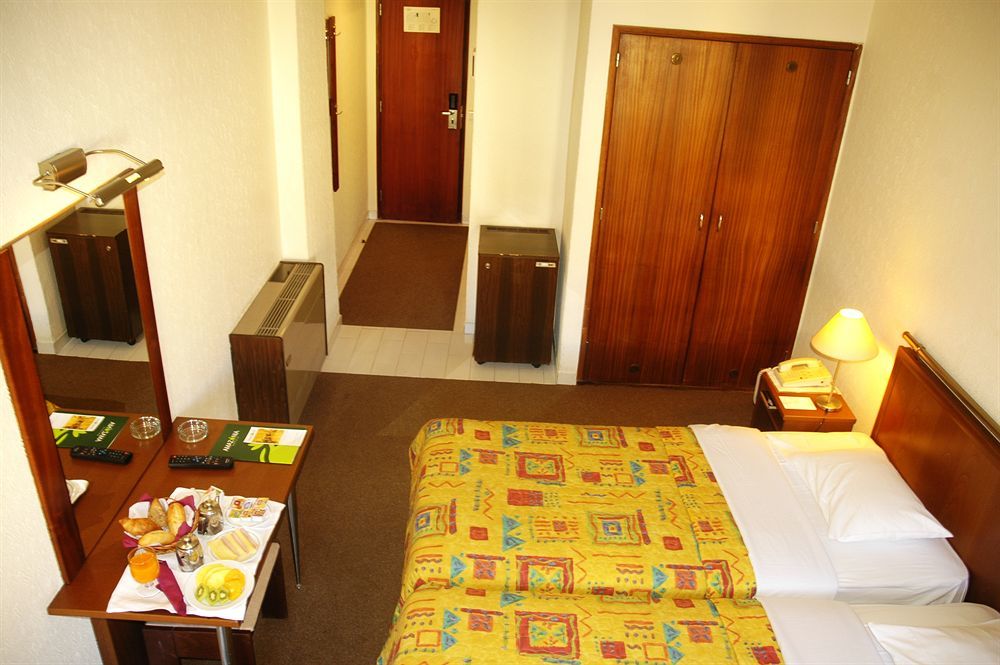Holiday Inn Express & Suites Lisbon - Principe Real By Ihg Buitenkant foto