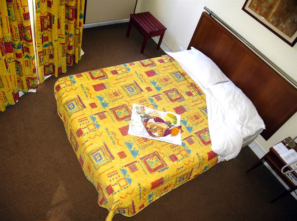 Holiday Inn Express & Suites Lisbon - Principe Real By Ihg Buitenkant foto
