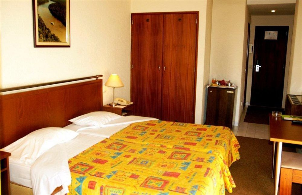 Holiday Inn Express & Suites Lisbon - Principe Real By Ihg Buitenkant foto