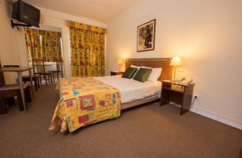 Holiday Inn Express & Suites Lisbon - Principe Real By Ihg Buitenkant foto